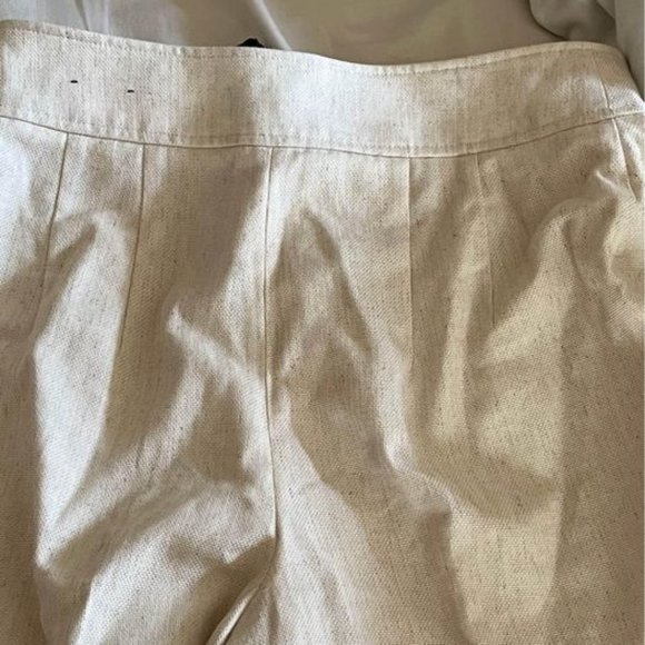 Fabulous NWT Express 70s Style High Waisted White Wide Leg Pant, Size 8 - Picture 6 of 6